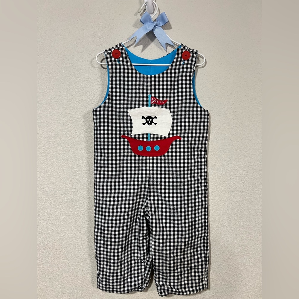 Kelly’s Kids reversible overalls pirate/frog 2T
